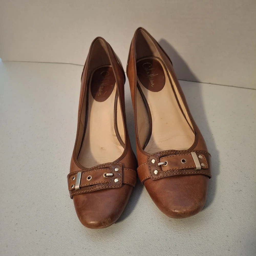 Cole Haan Womens Brown Leather Buckle Kitten Heel Pumps Brown Almond Toe‎ Shoes